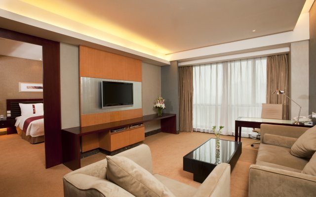 Holiday Inn Shanghai Pudong Nanpu, an IHG Hotel