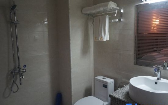 Yuquan Business Hotel – Bathroom – Chenzhou