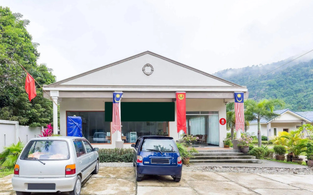 ZEN Rooms Pantai Rhu