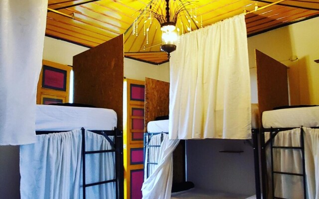 Hostal Bremen - Hostel