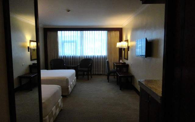 Cebu Parklane International Hotel