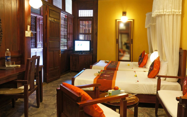 Vinh Hung Heritage Hotel