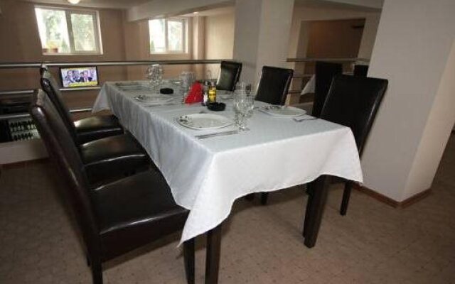 Hotel Basarab