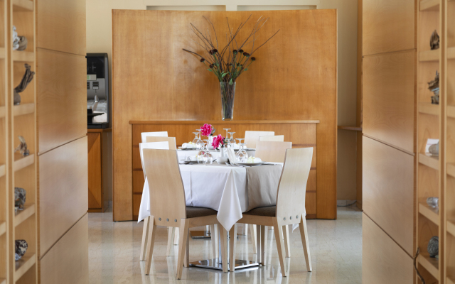 Athineon Hotel