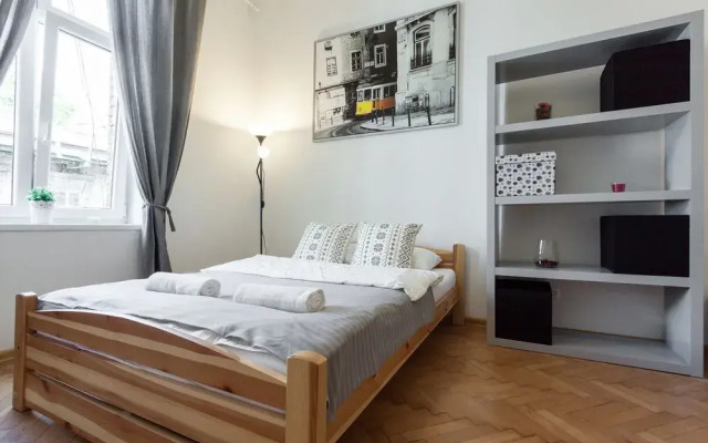 4U Apart close to the Main Station