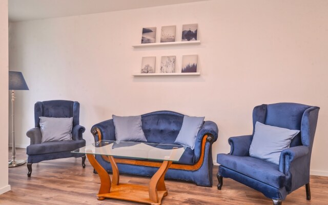 FM Deluxe 2-BDR Apartment - South Park
