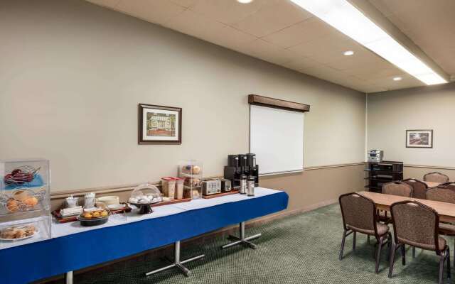 Travelodge by Wyndham Swift Current