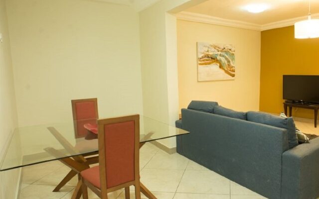 Earl Heights Suites Hotel