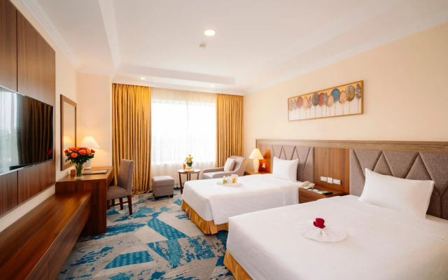 Muong Thanh Grand Phuong Dong Hotel