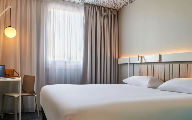 Ibis Montlhery Paris Sud