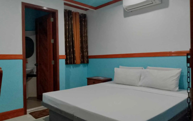 Garnet Hotel