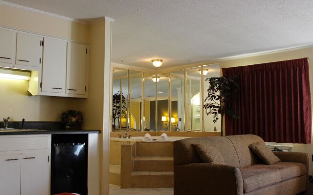 Lake View Inn & Suites