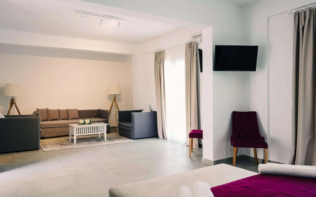 Stavros Beach Hotel