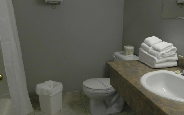 Hill Top Motel & Restaurant