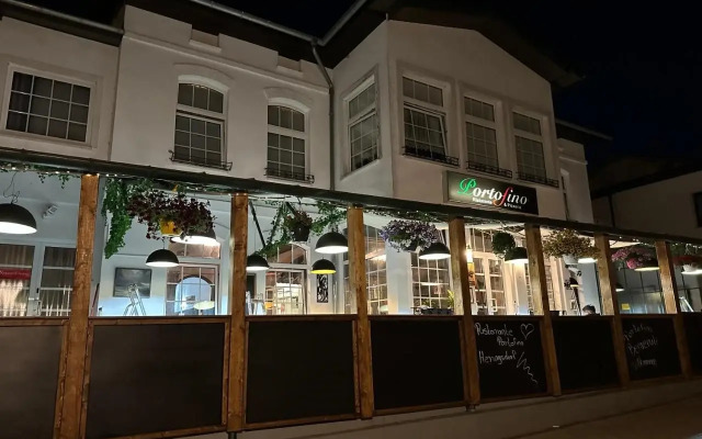 Restaurant & Pension "Zur Klause"