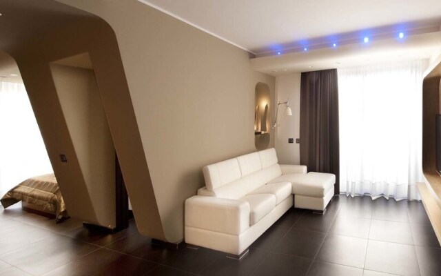 Suite Tower
