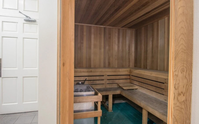 Legacy Towers-Legacy I 1205