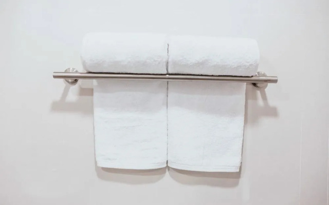 Trip Inn Near Airport or City Center