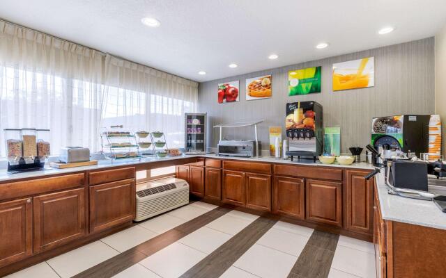 Motel 6 Charlotte, NC – Airport South