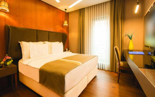 Blueway Hotel Historical