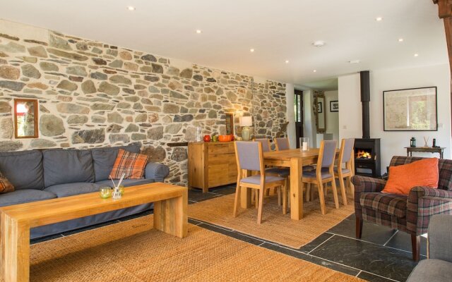 Attractive Holiday Home in Tavistock With Garden