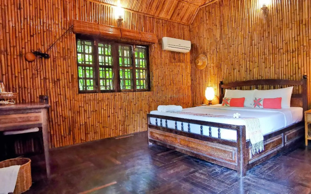 Palm Village Resort & Spa