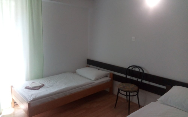 Motel Licki Krovovi