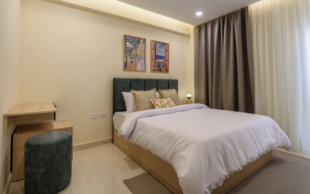 Hazel Spaces Heliopolis