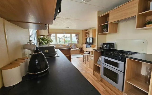 Caravan Meg 3 bed Robin Holiday