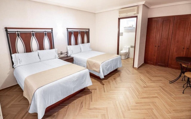 Hotel Alcazar