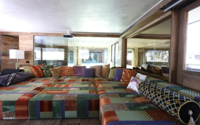 Silver Apartments St Moritz – Guest Rooms – St. Moritz