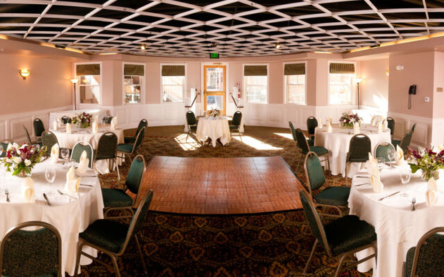 Cliff House at Pikes Peak