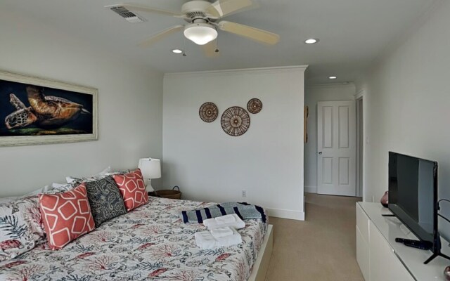 Mojo Dojo Beach Casa
