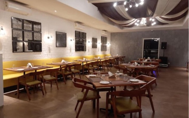 Hotel Le ROI Lake View koti