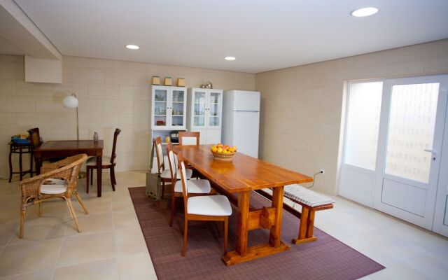 Fatima Lounge Guest House