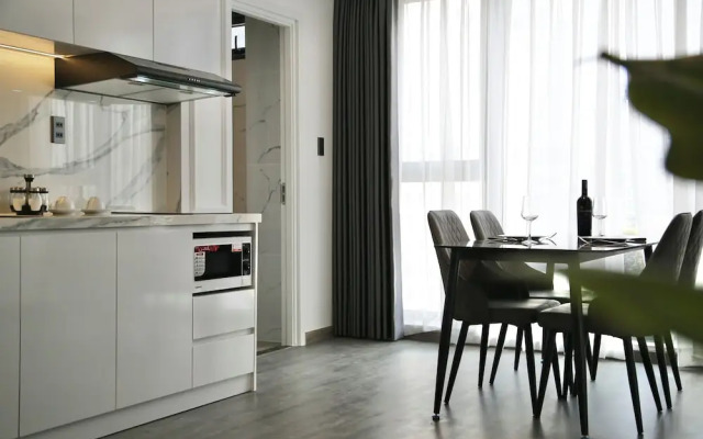 CityHouse - El Pino Realm