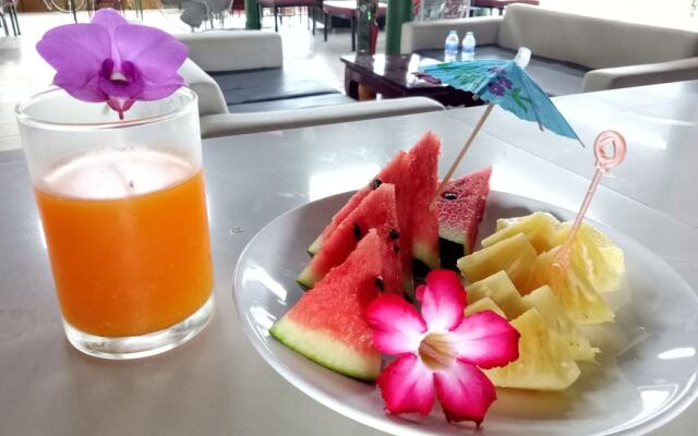 Sawasdee River Kwai Lodge