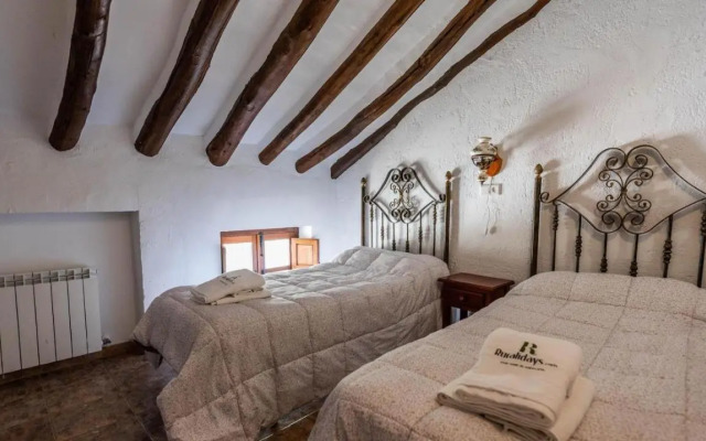 Cortijo Alzamigaja Archidona by Ruralidays