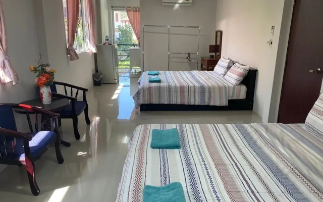 Ban Rai Nai Suan