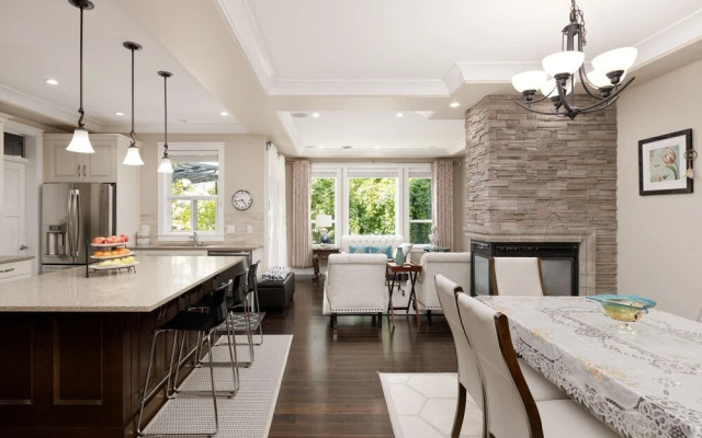 Lina House
