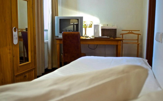 Rembrandt Hotel