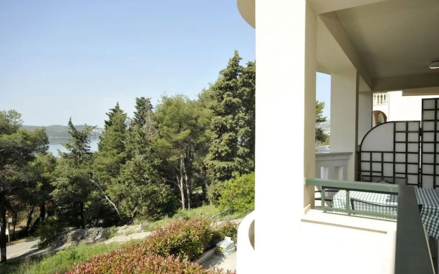 Villa Fani - Apartments and Rooms