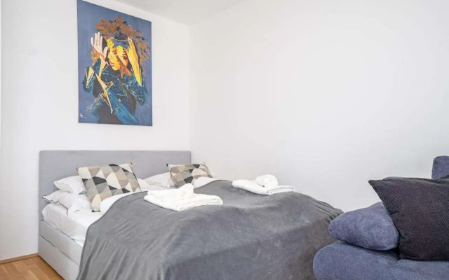 Meraki Apartment