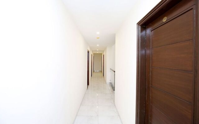 Collection O 45544 Hotel Legacy
