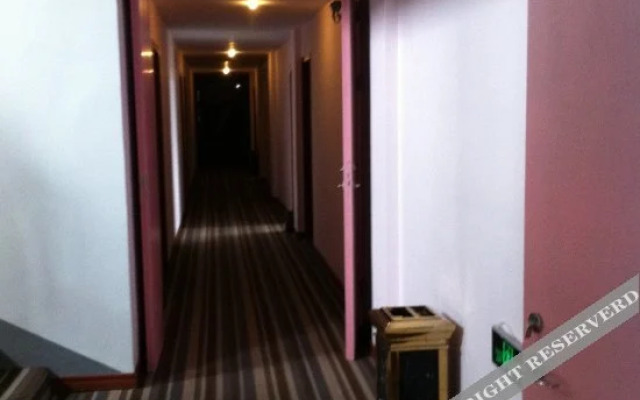 Junyi Hotel (Huangshan Tunxi Old Street)