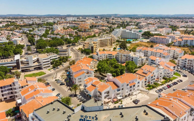 Central Town 2-Bedroom Apartment Albufeira