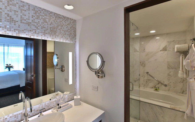 Real InterContinental Managua at Metrocentro Mall by IHG