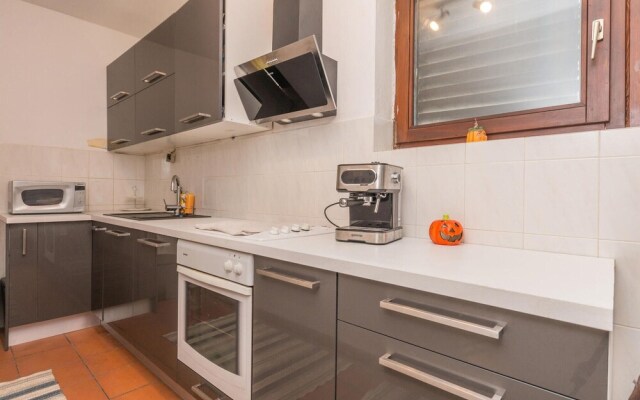 Awesome Home in Sukosan With 4 Bedrooms and Wifi