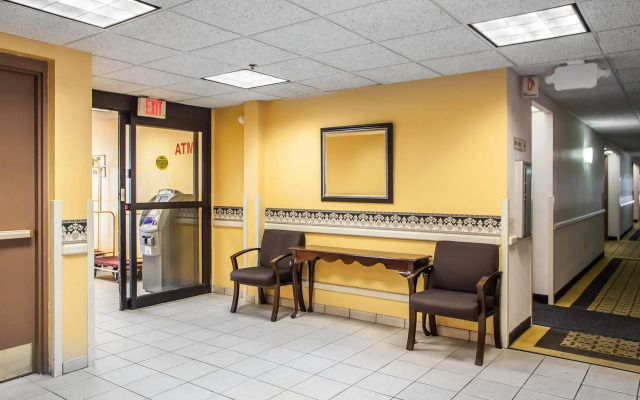 Rodeway Inn & Suites Milwaukee Airport