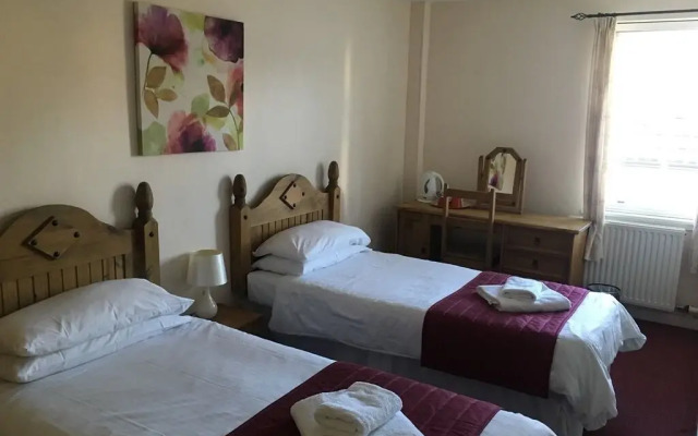 Novar Arms Hotel